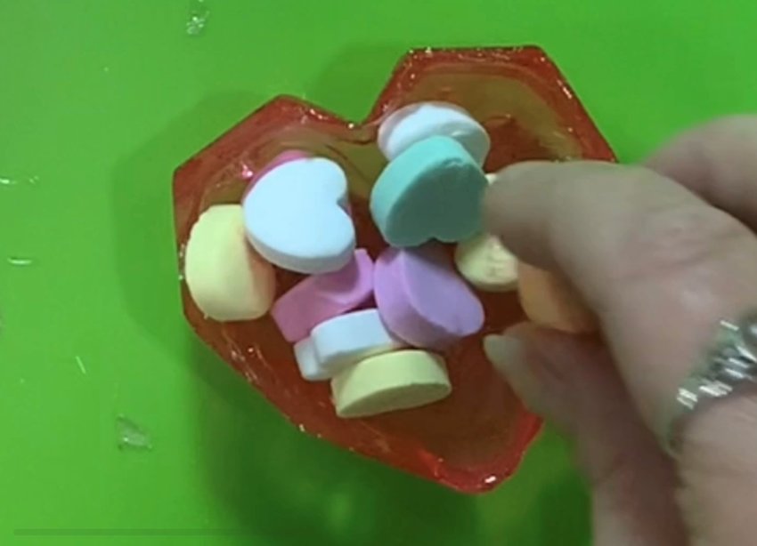 Fill one heart with preferred candy.